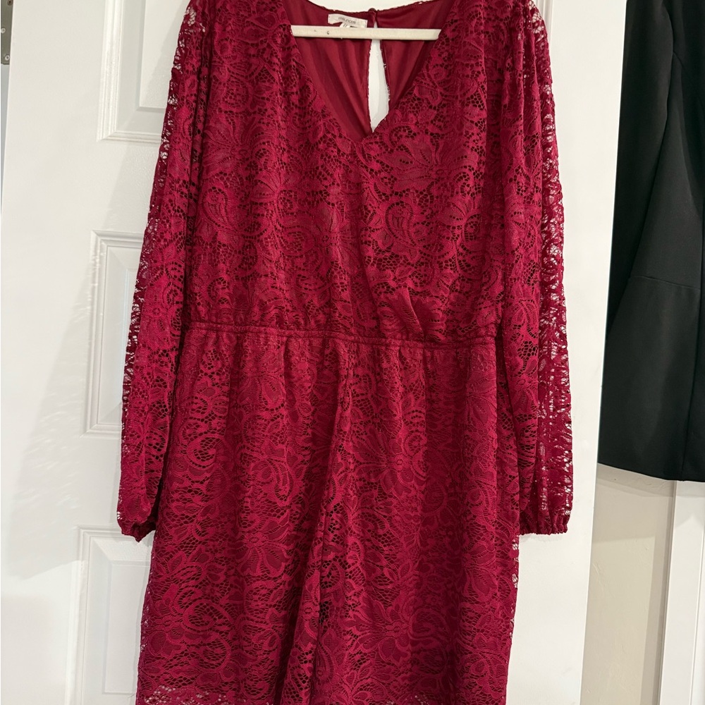 Elegant Lace V-Neck Romper - Red